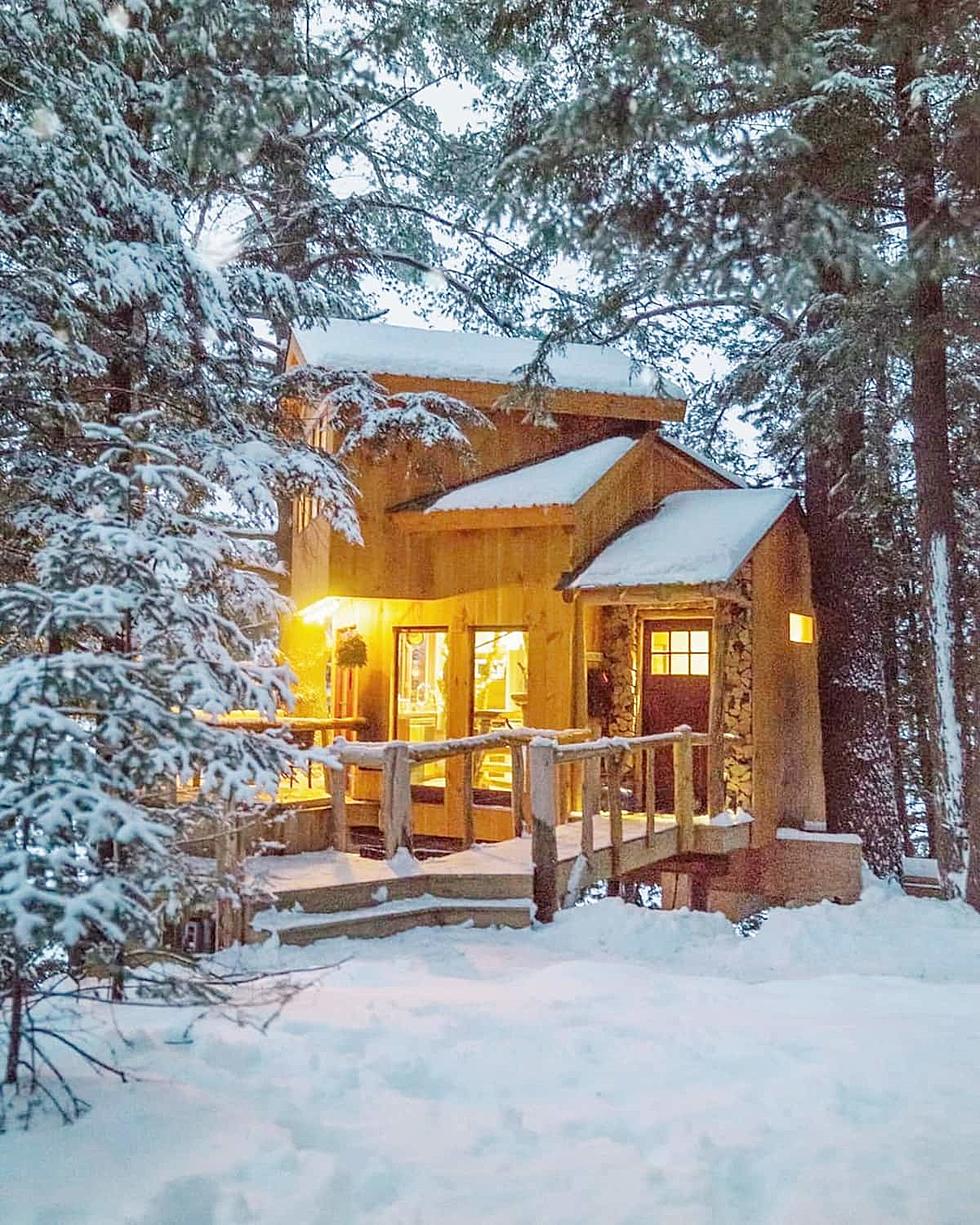 This Airbnb Vermont Cabin Getaway is Definitely Worth the Drive