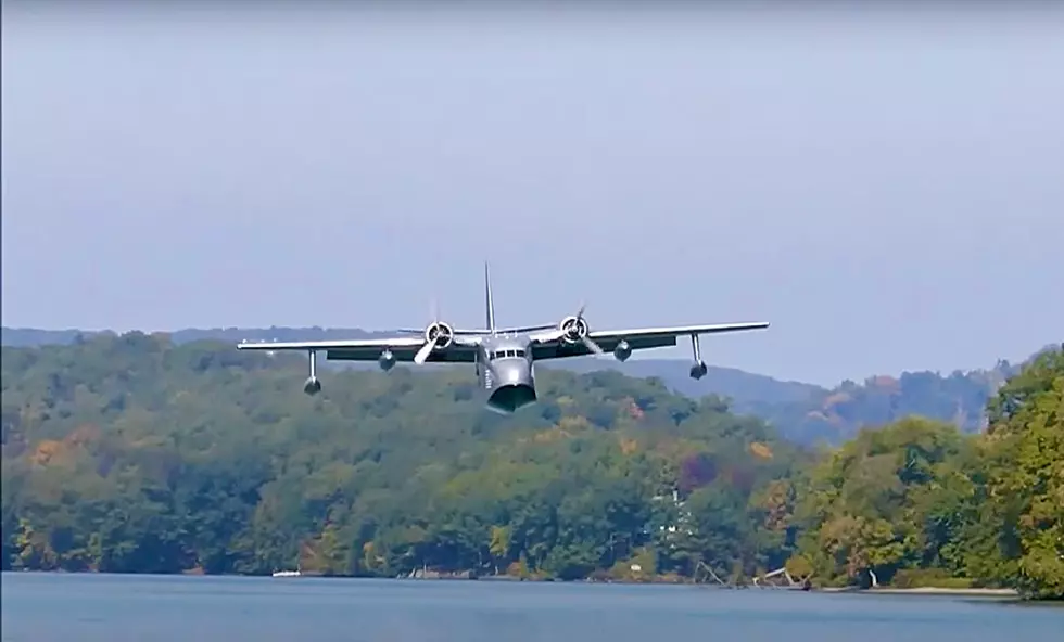 Take a Look at This U.S. Navy Amphibious Seaplane Landing on Candlewood Lake