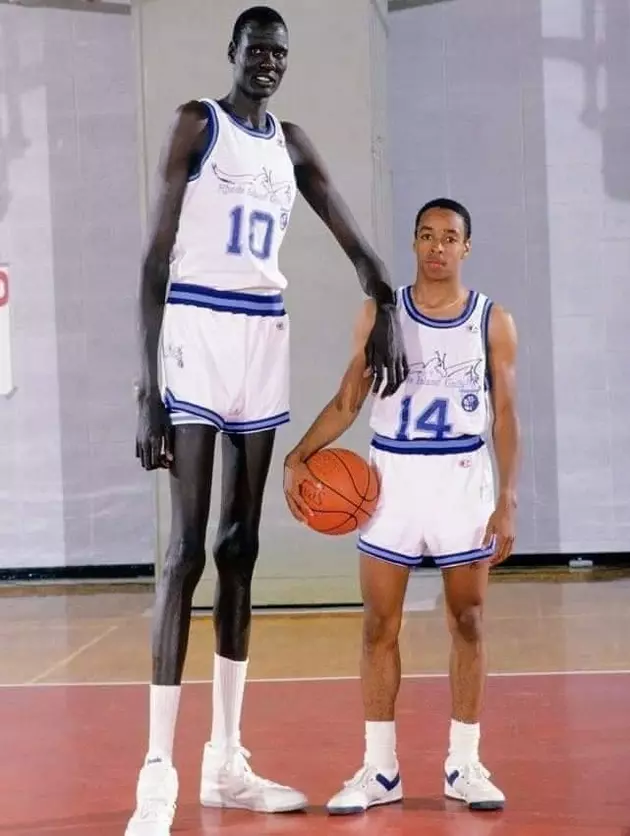 Manute Bol's son looks to follow in his father's very large footsteps - The  Washington Post