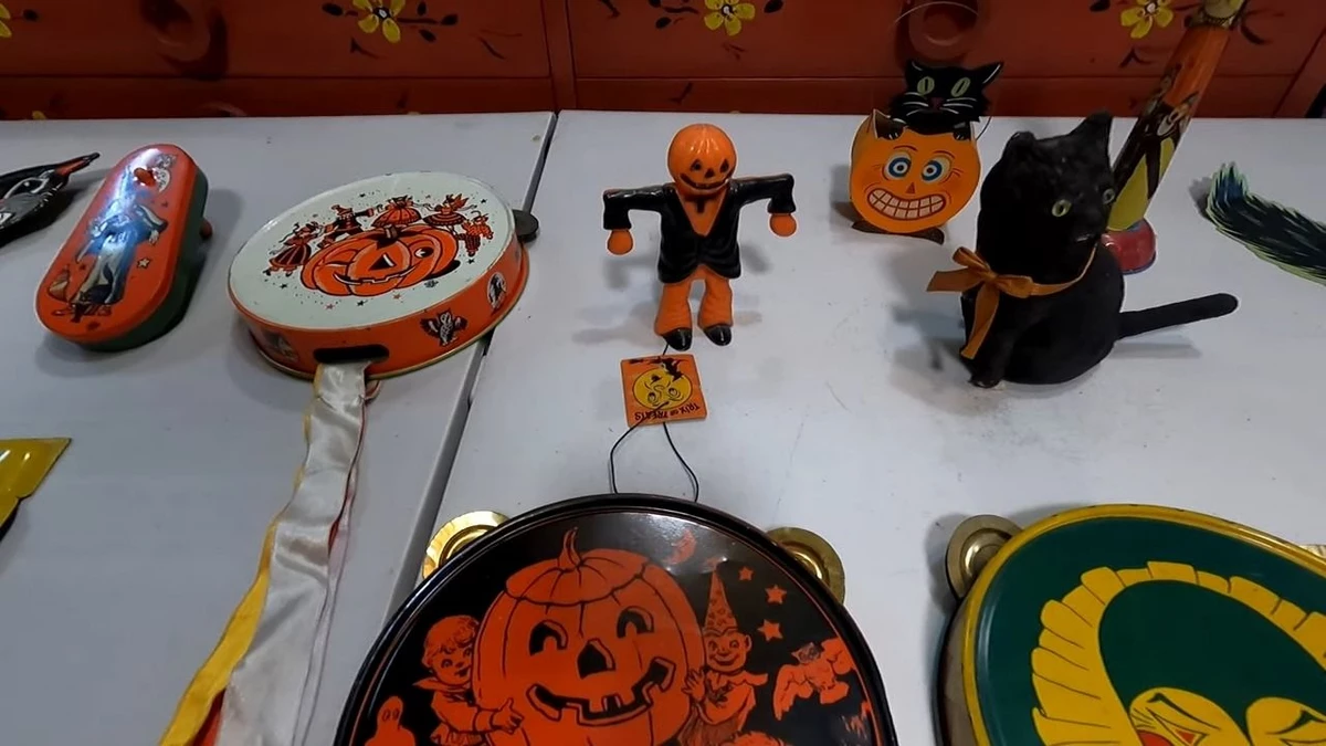 Valuable Vintage Halloween Decorations Found In Connecticut