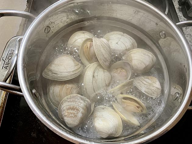 It&#8217;s an &#8216;R&#8217; Month Connecticut, Time to Eat Shellfish