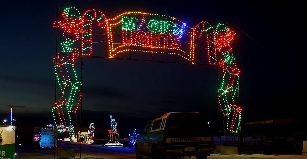 Connecticut’s Magical Drive-Thru Christmas Light Display Takes on Another Year