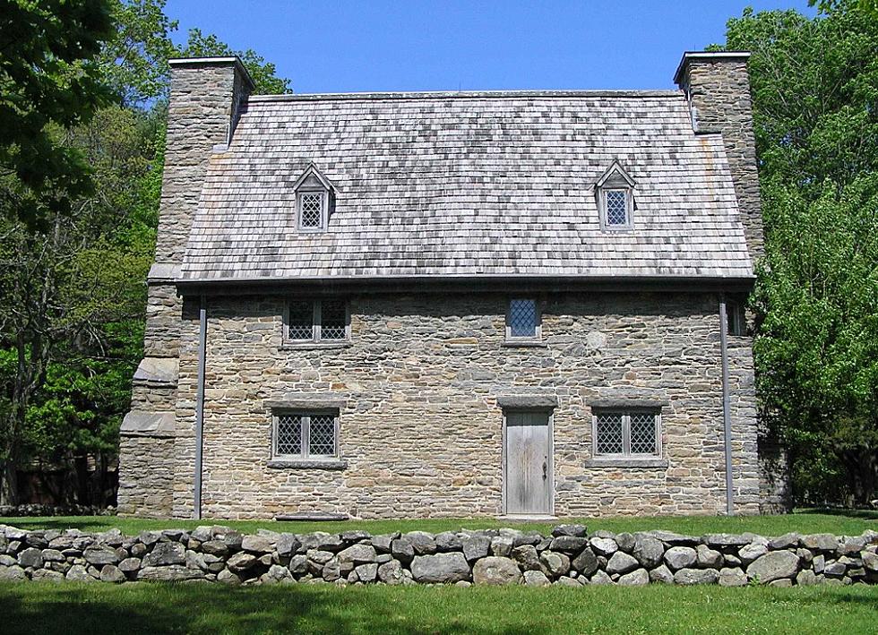 Connecticut&#8217;s Oldest House is Still Standing After Almost 350 Years