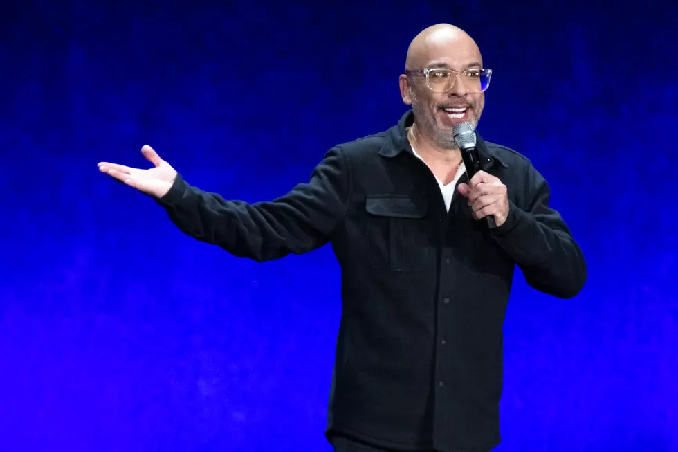 Comedian Jo Koy Brings Mom Jokes and a Big Bag of Grain to Connecticut