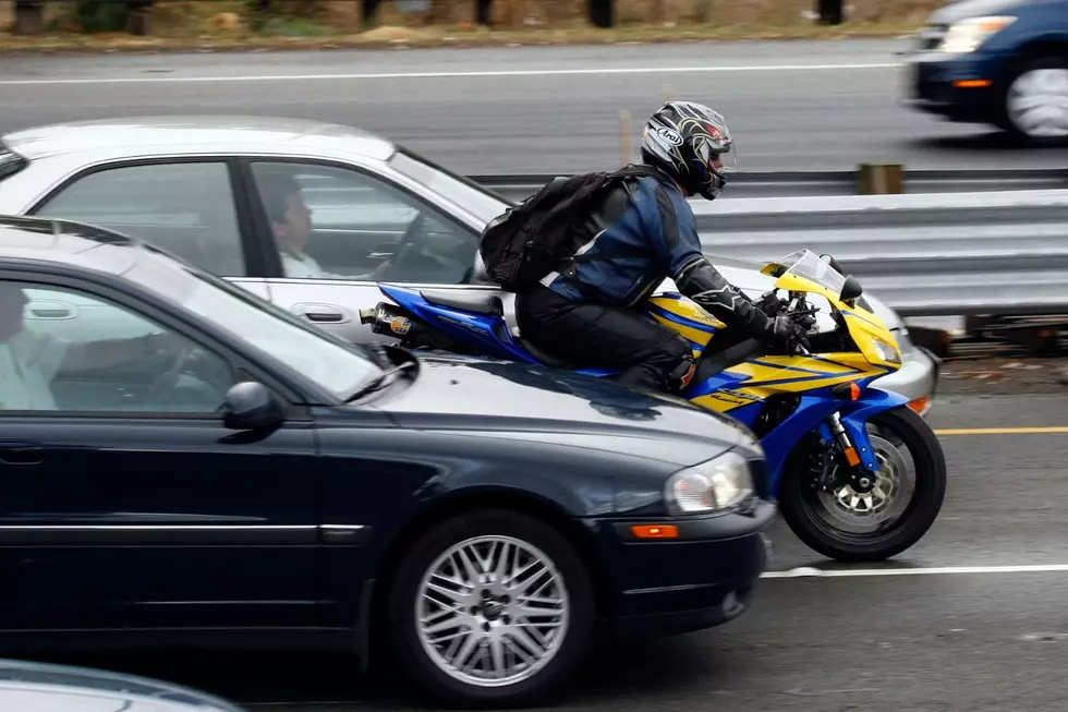 2 States in New England May Soon Allow Motorcycles to Drive Between Lanes