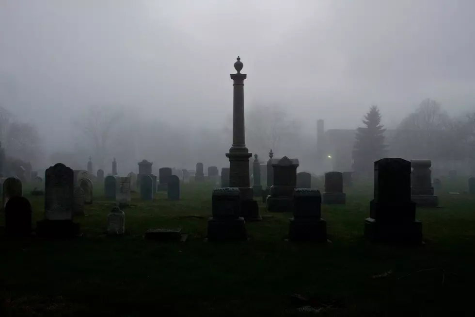 Famous Graves and Notable Names Laid to Rest in Connecticut