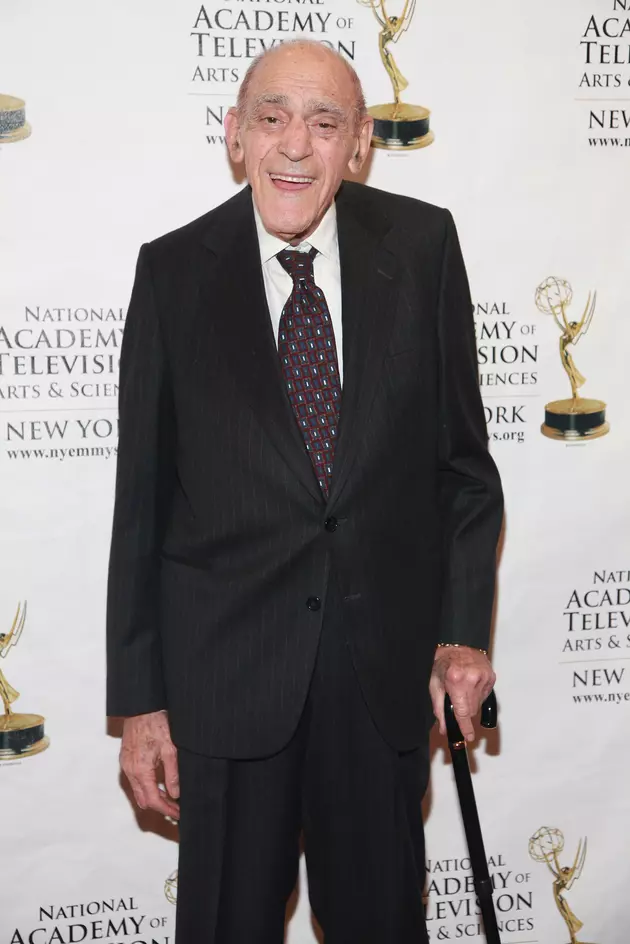Actor Abe Vigoda Has Died at the Age of 94