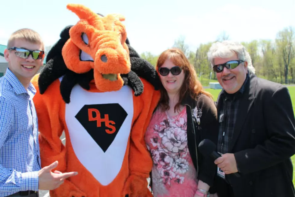 Dover Dragons Show School Pride During Trophy Presentation [VIDEO]