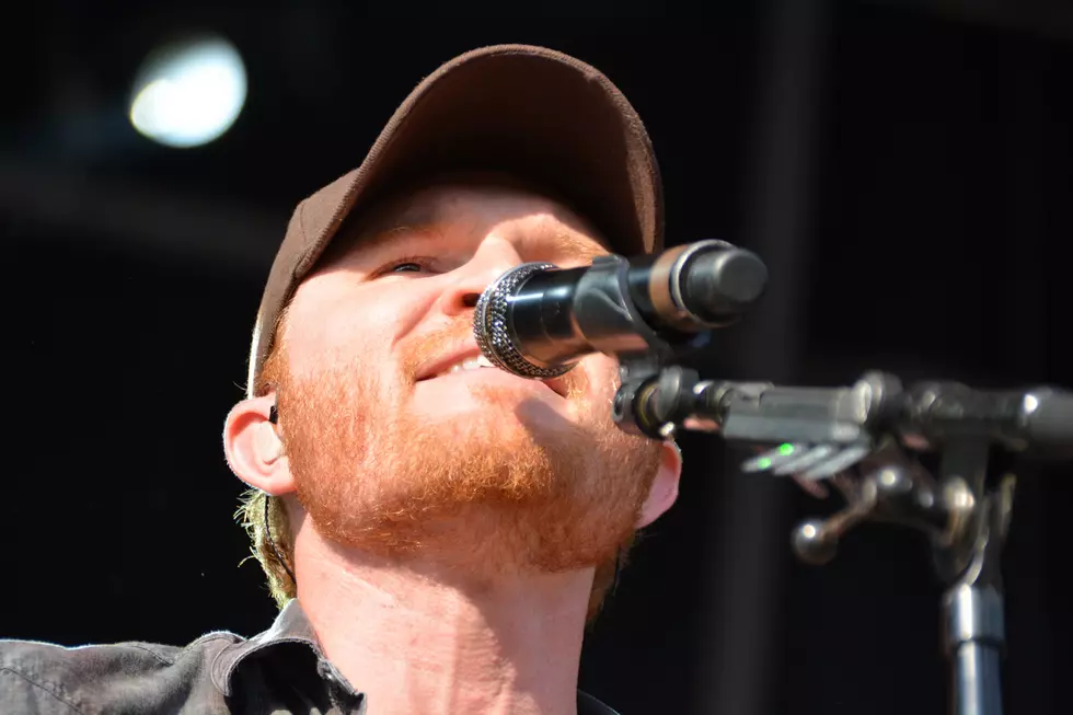 Up Close and Personal Views of Eric Paslay Serving It Up at TOCMF