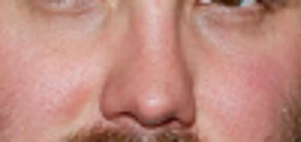 What Country Star Belongs to This Nose ?