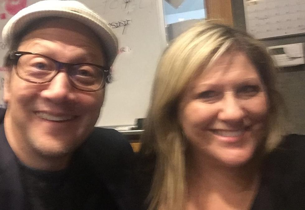 Rob Schneider Teaches Us To Count To 100, Then Tweet