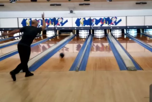 New York Man Bowls 300 Game in 86.9 Seconds