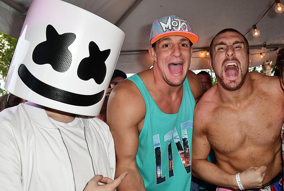 Rob Gronkowski Throws Down Over $100,000 in a Connecticut Nightclub Like a True Patriot
