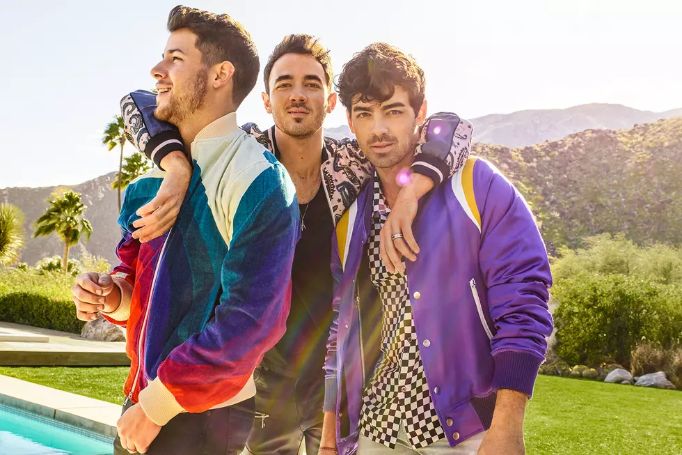 Meet The Jonas Brothers By The Bay
