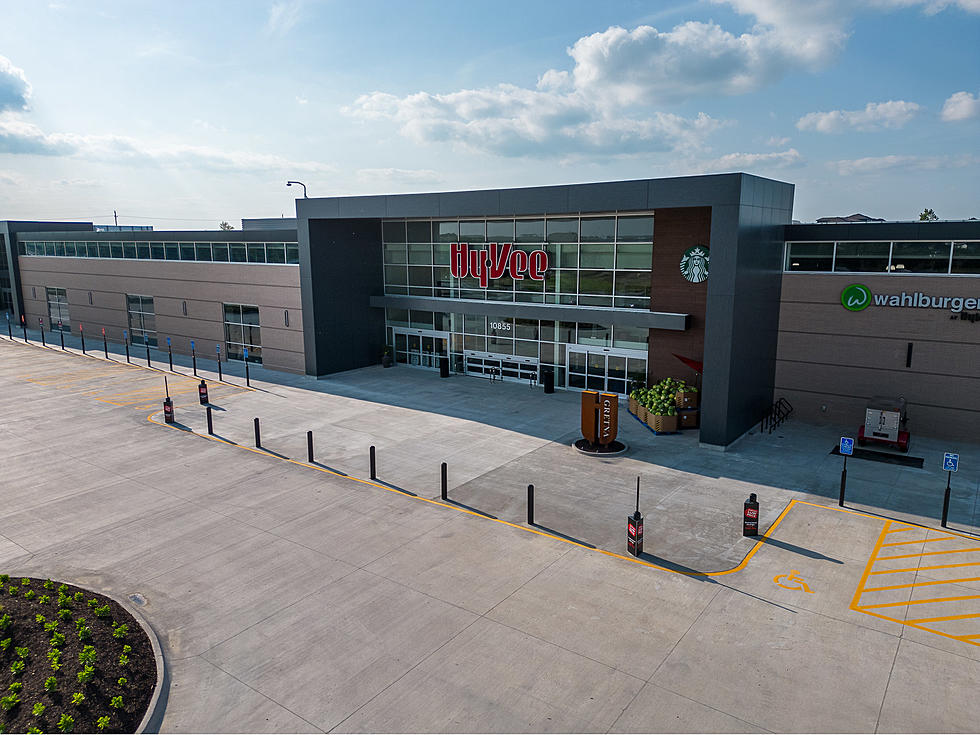 Hy-Vee Just Opened its Largest Store to Date