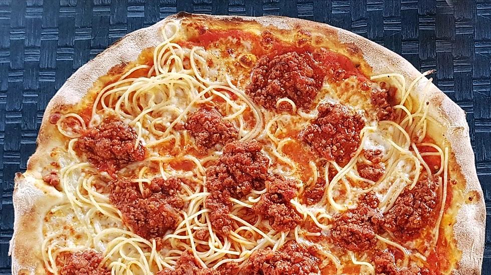 This Bizarre Pizza Combination is Beloved by Illinois Residents