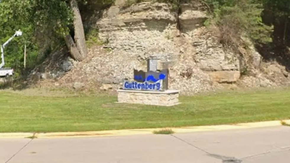 Ultralight Aircraft Crashes Into Guttenberg Home