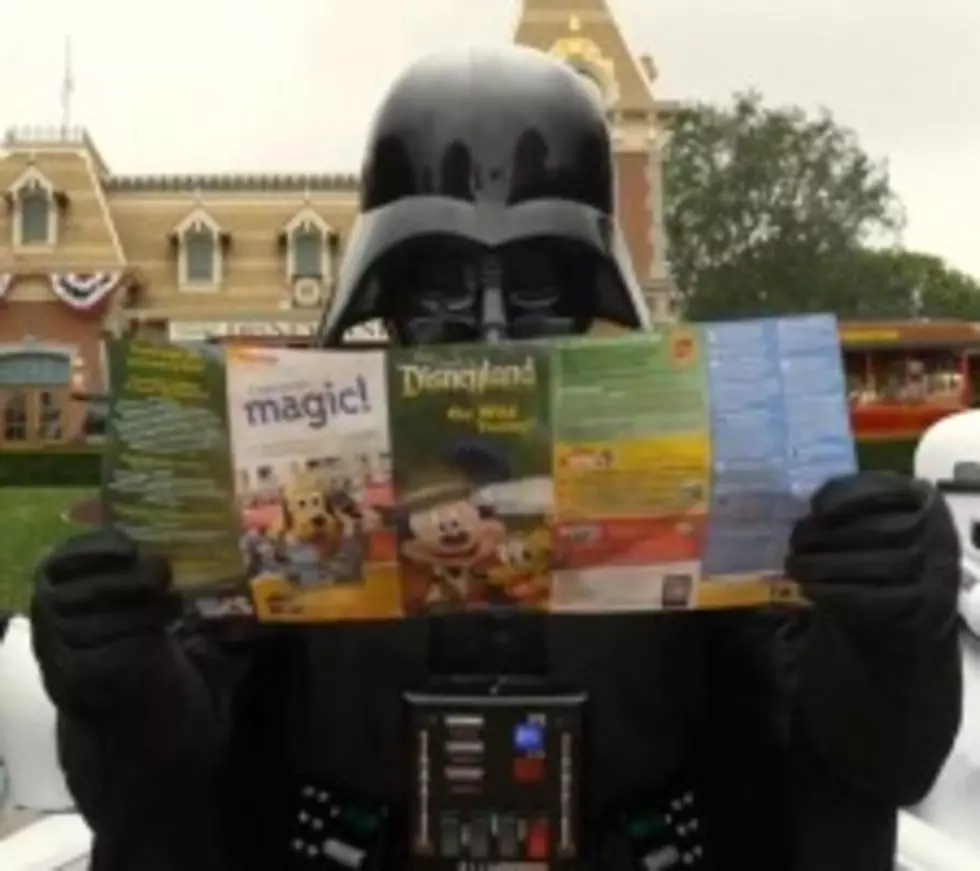 Funny Friday [VIDEO] – Darth Vader Goes To Disneyland