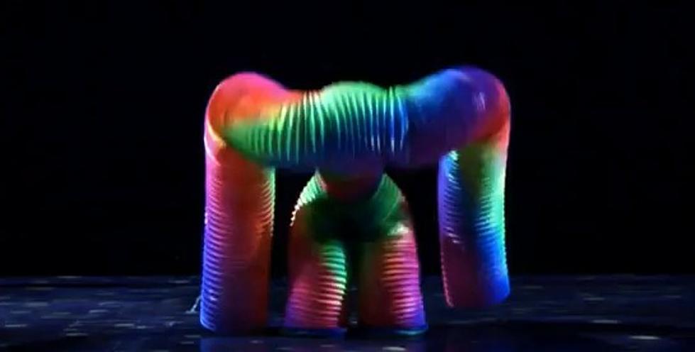 The Human Slinky Costume [VIDEO]