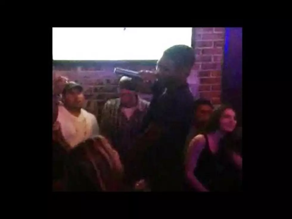 Usher Covers the King of Pop Karaoke Style [VIDEO]