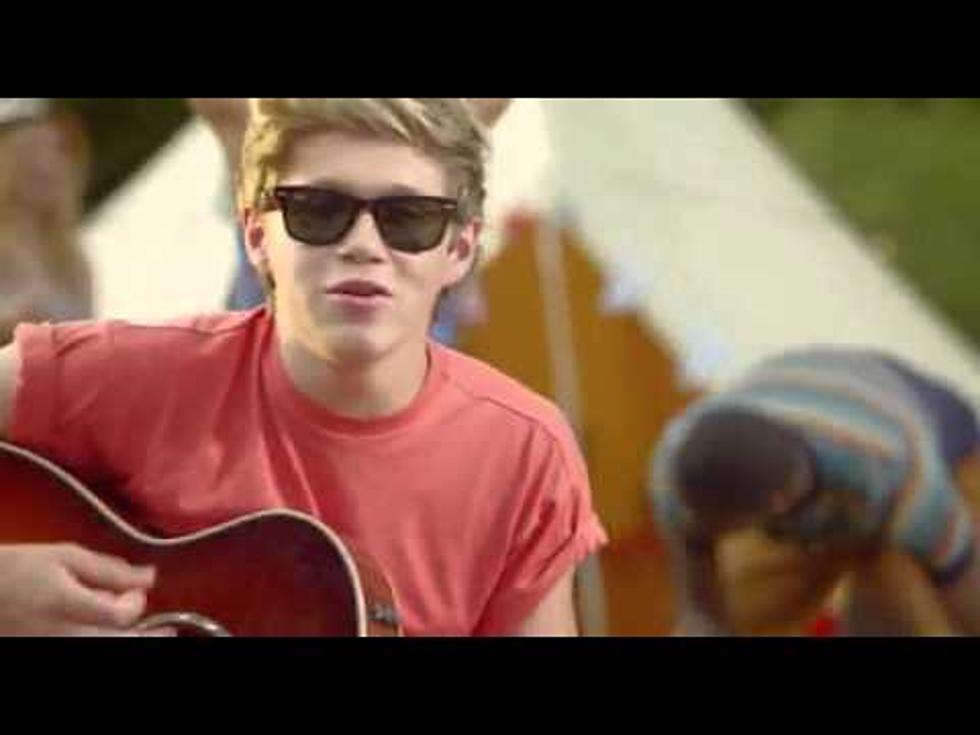 One Direction “Live While We’re Young” [VIDEO]
