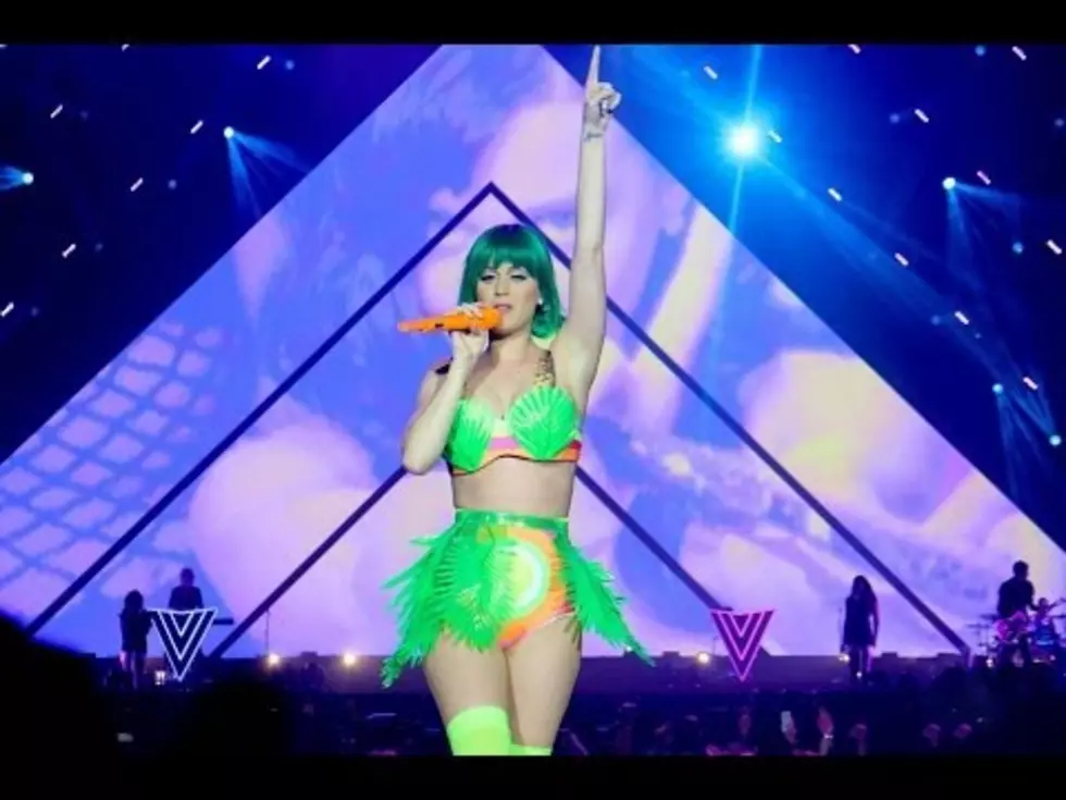 Katy Perry’ Prismatic World Tour Stops in Minneapolis [VIDEOS]