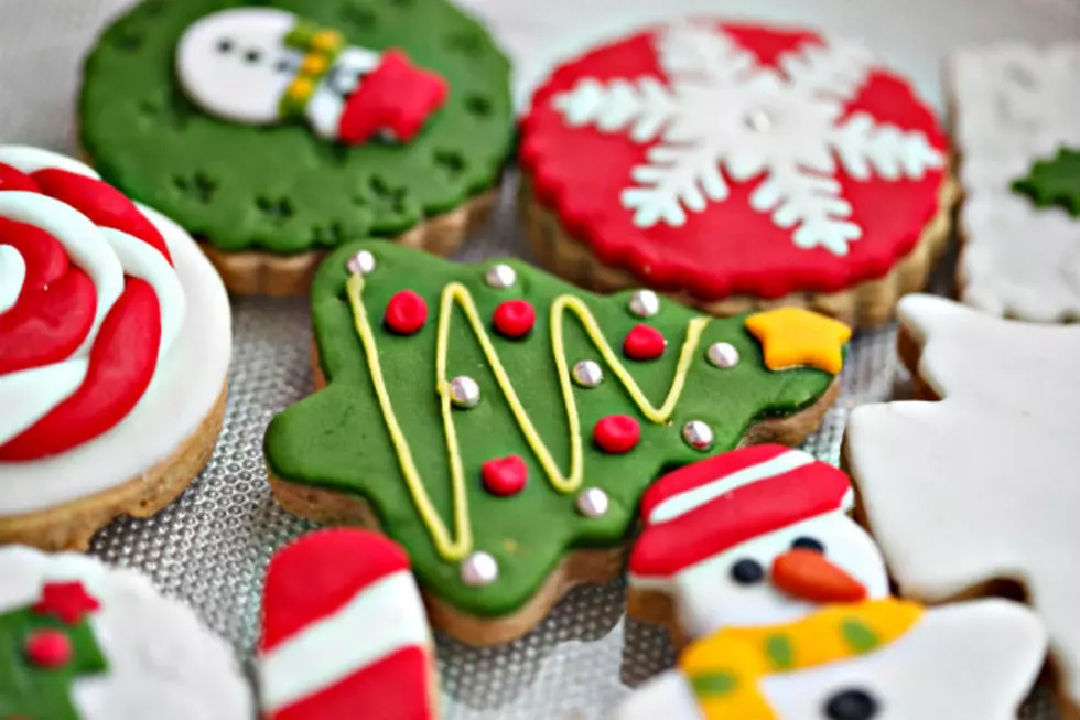 Local 411 &#8211; Holiday Greenery &#038; Bake Sale