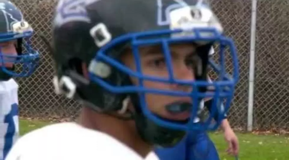 High School Receiver is Dominating The Competition Single-Handedly [VIDEO]
