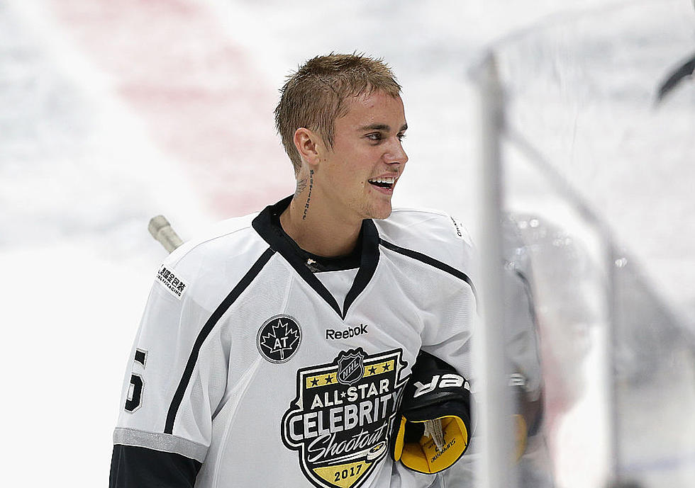 Justin Bieber Isn’t Cut Out To Play For The Minnesota Wild [Photo]
