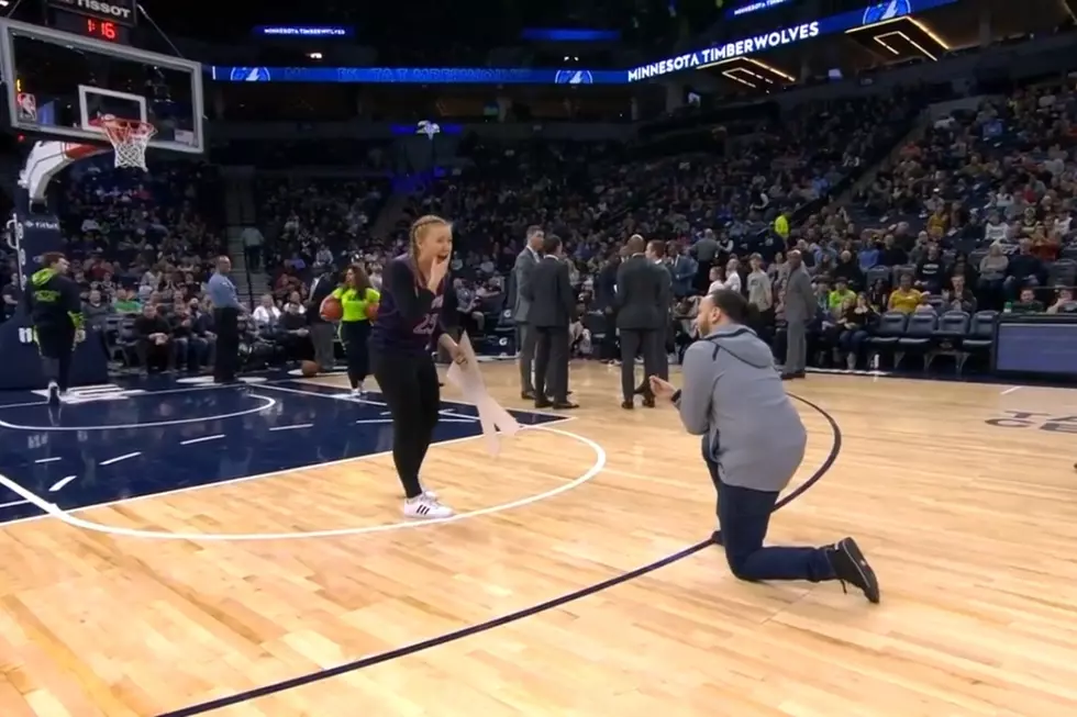 Minneapolis Man Proposes to Girlfriend at Timberwolves Game