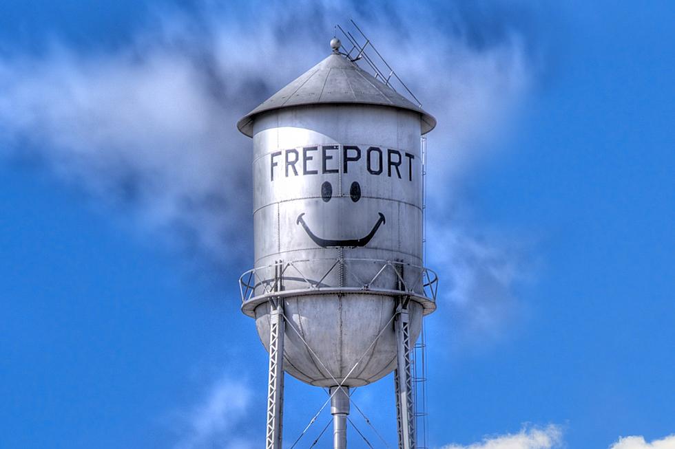 Rust Threatens Freeport's Smiley Face Water Tower