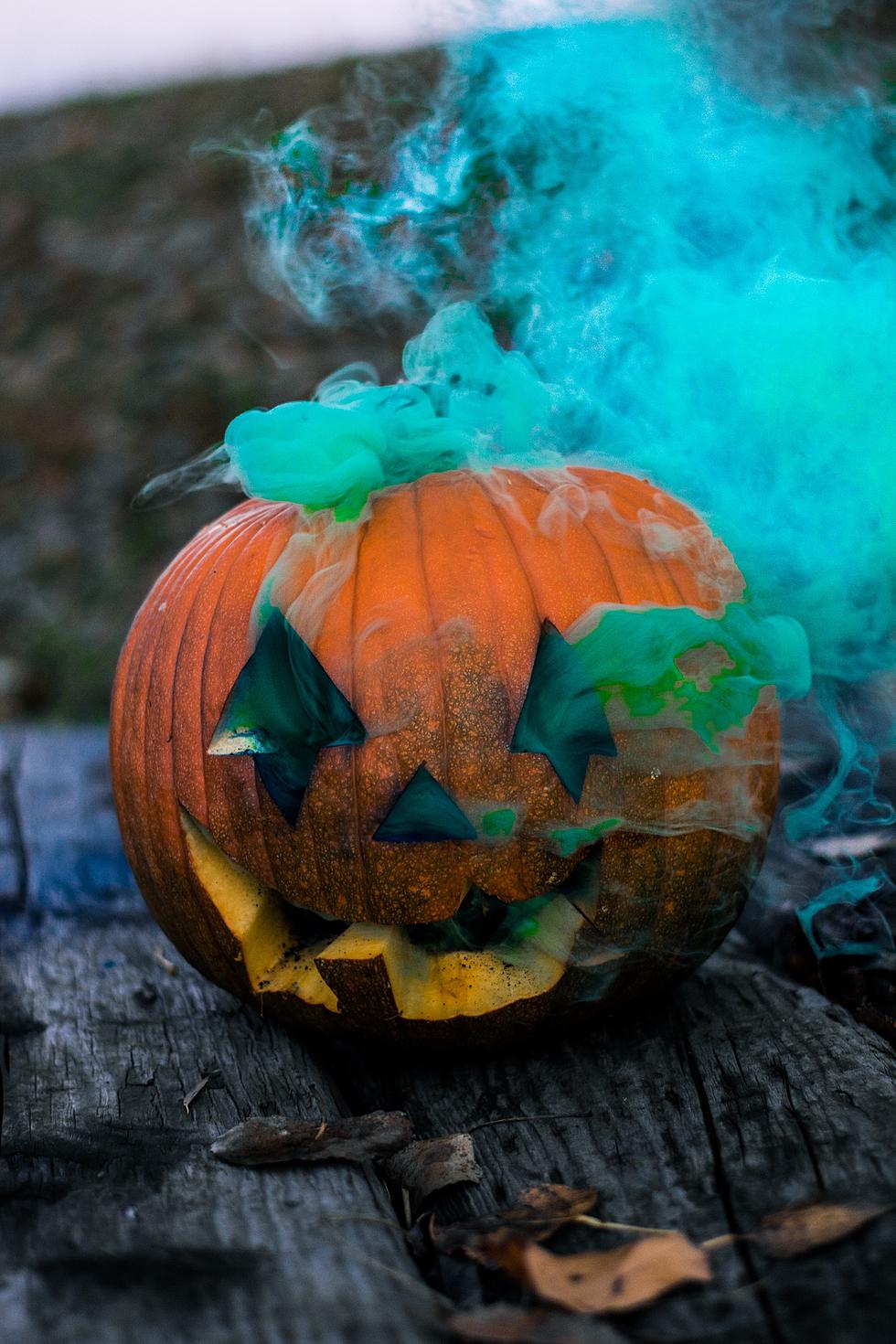 Here’s What Teal Pumpkins On Your MN Neighbor’s Steps Mean This Halloween