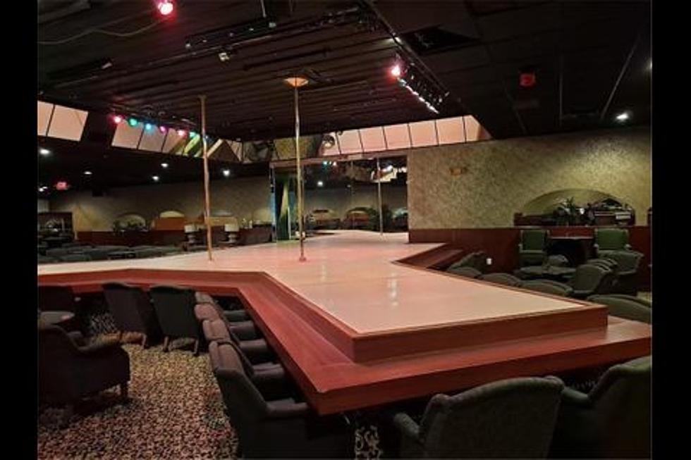 See Inside The For Sale Sugar Daddy&#8217;s In Sauk Rapids [GALLERY]