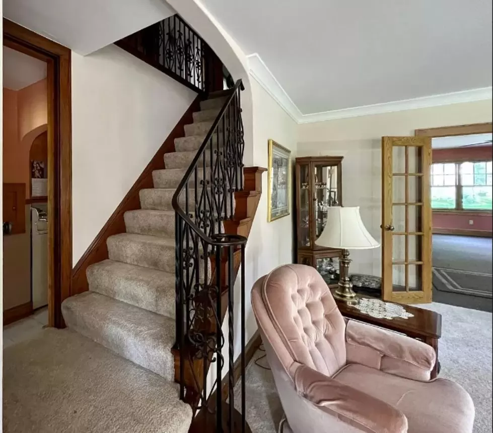 Zillow- Mary Ellen Richter- Castle Realty- John Kerber