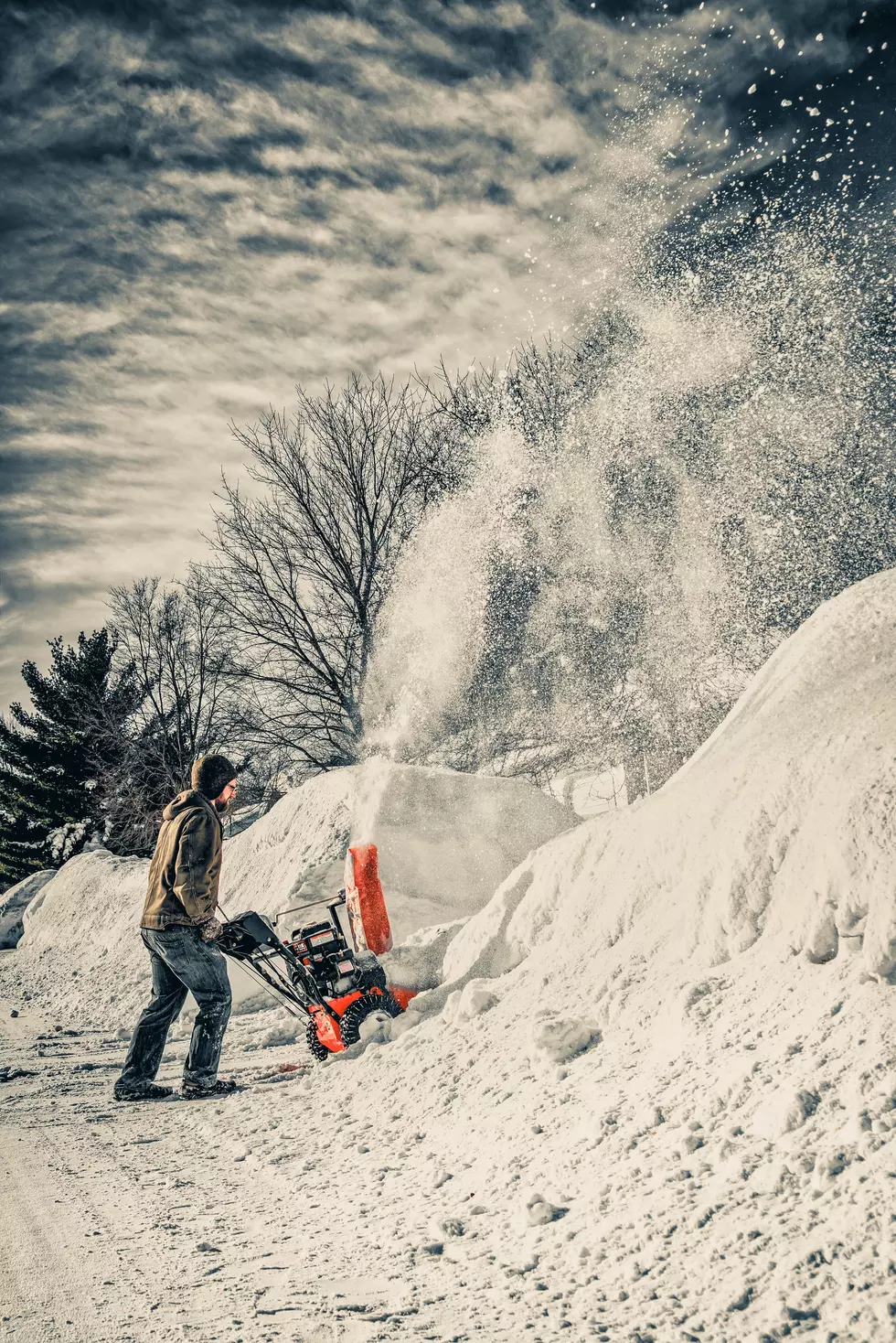 Four Ways To Be A Good Neighbor During A Minnesota Snowstorm