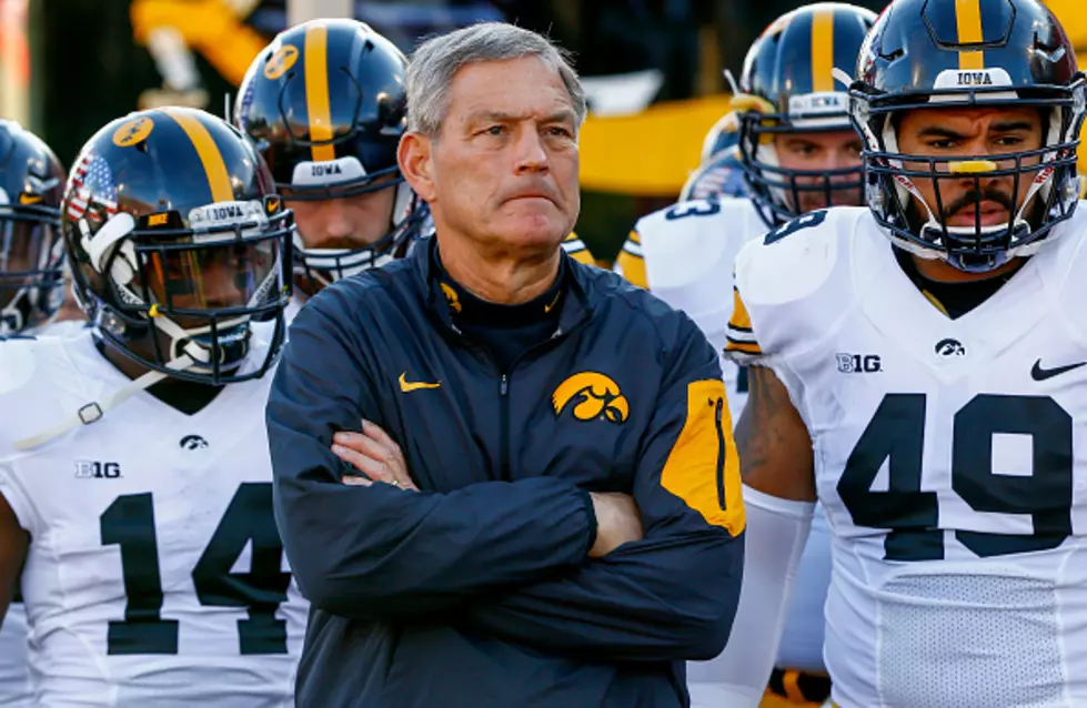 Iowa Hawkeyes Losing Quarterback to the Transfer Portal