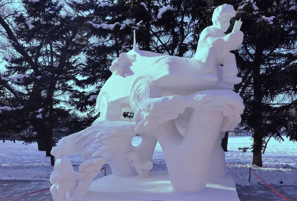 Dubuque 2021 Winter Arts Snow Sculpting Competition