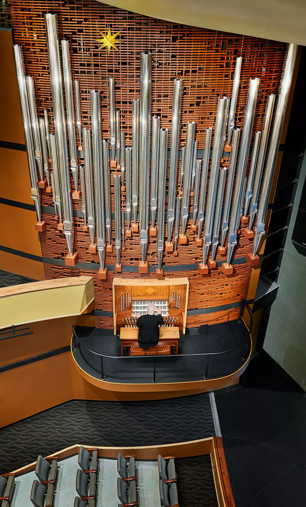 21-Ton Pipe Organ To Debut at University of Dubuque