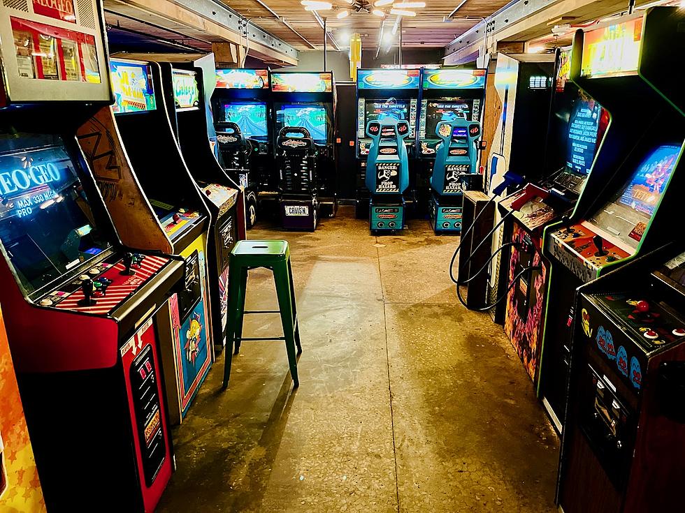 Let's Play Donkey Kong in Downtown Dubuque
