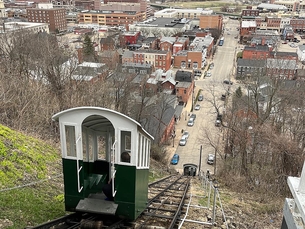 Dubuque’s Cable Car Climb is a Fun Time