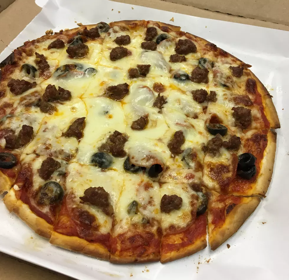 Carly Ross Tries the Best Pizza in Faribault
