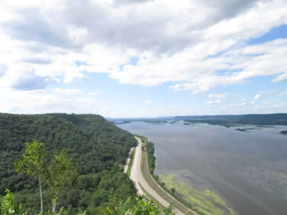 Little-Known Southern Minnesota Park has Incredible Mississippi River Views