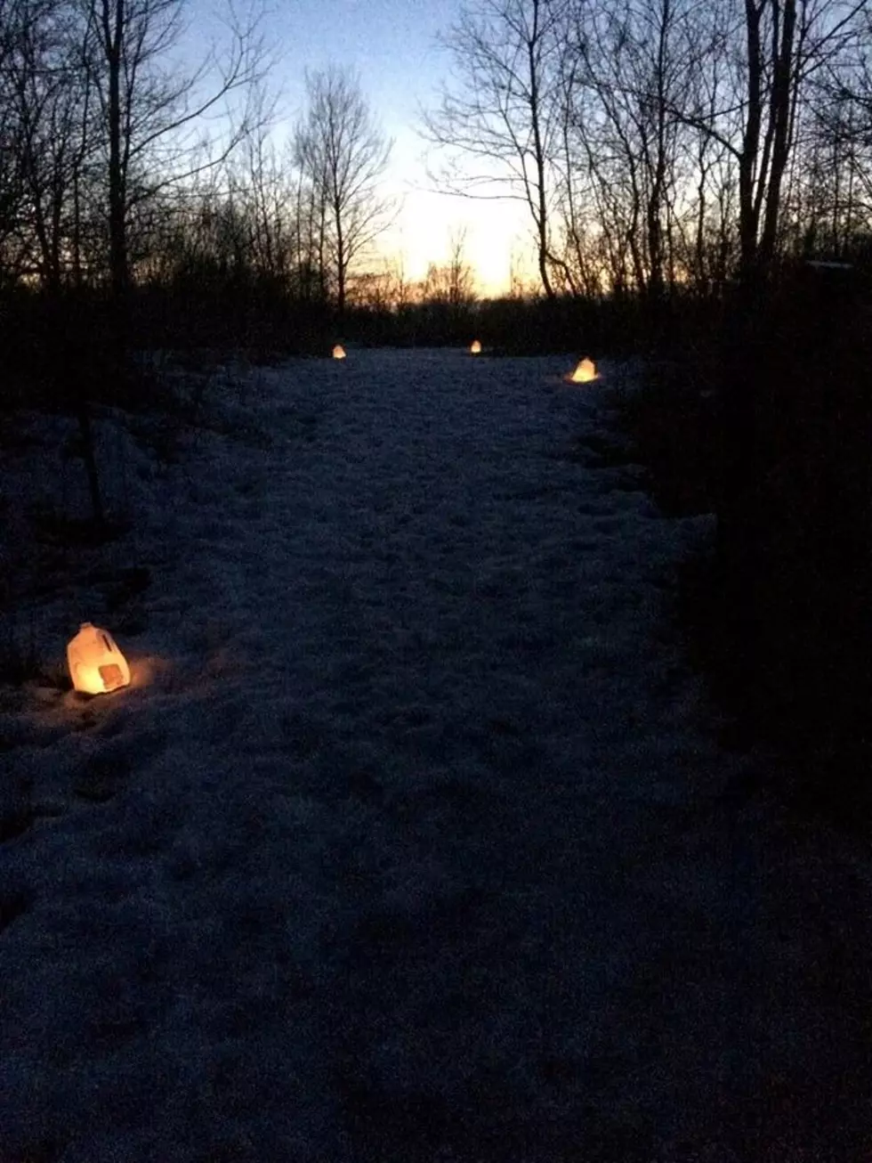 Candlelight Valentine’s Walk Provides a Unique Experience