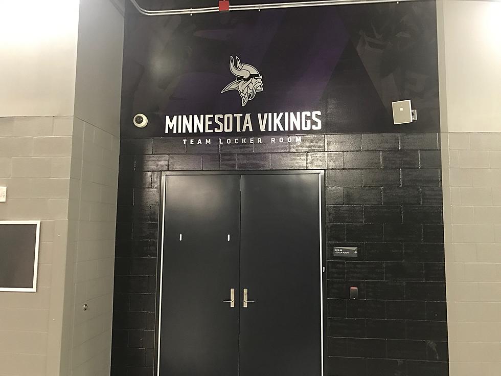 mn vikings locker room
