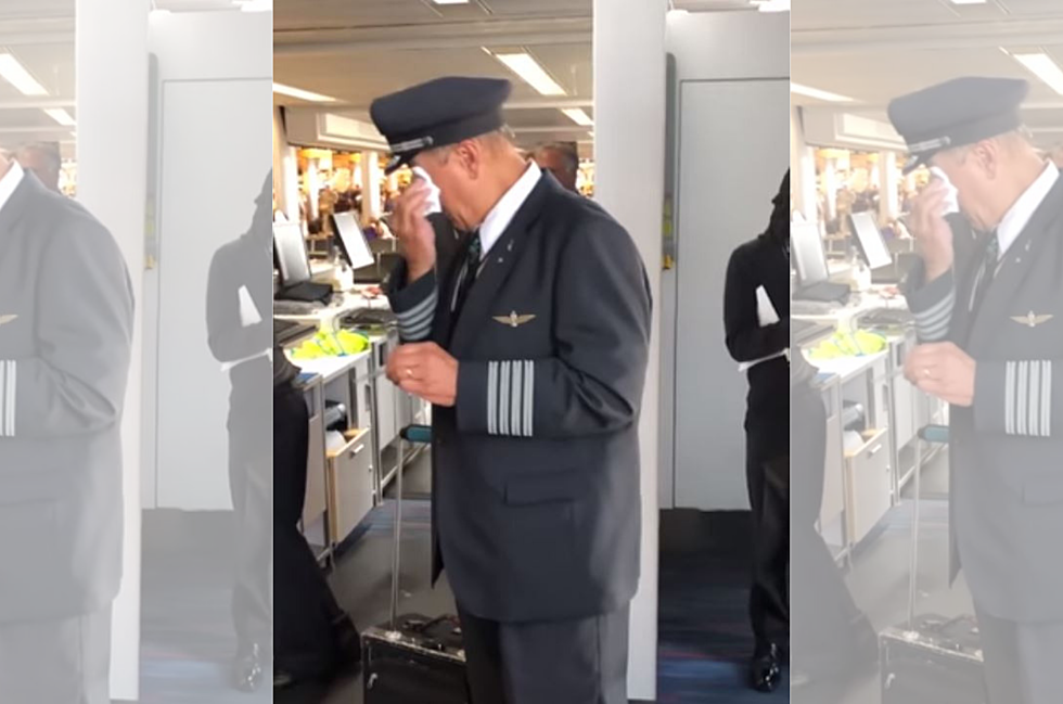 Minnesota Pilot Surprised w/ Choir After Last Flight of His Career [WATCH]