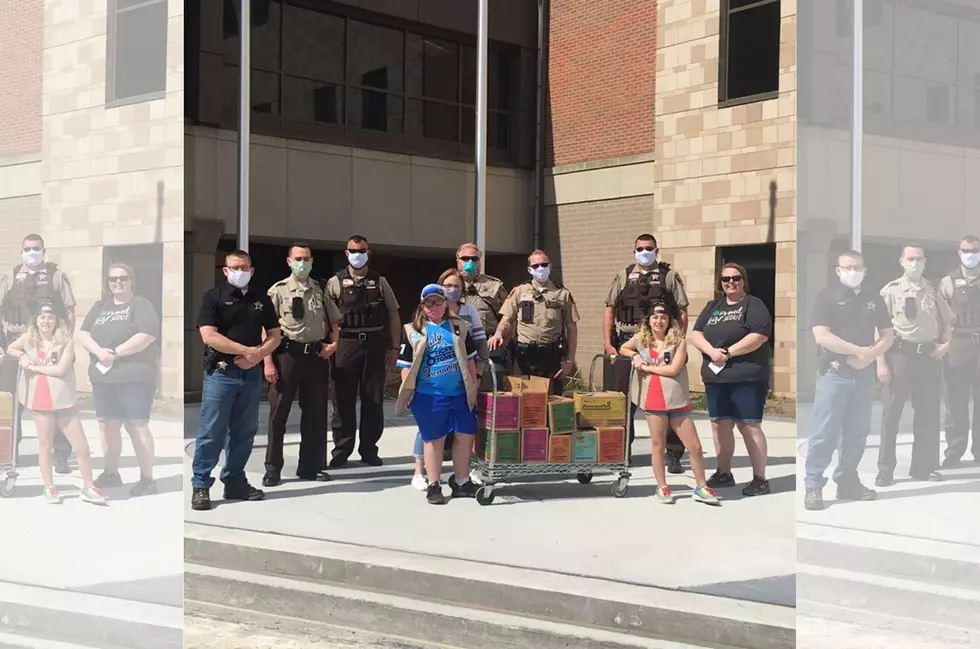 Minnesota Girl Scouts Donate Left Over Cookies to First Responders
