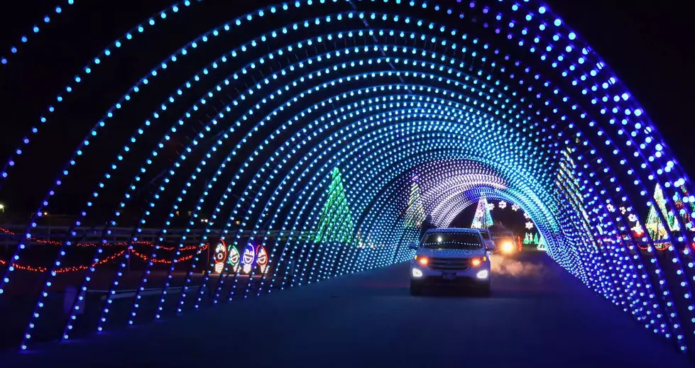 Valleyfair Hosting ‘Christmas in Color’ Animated Drive-Thru Light Show