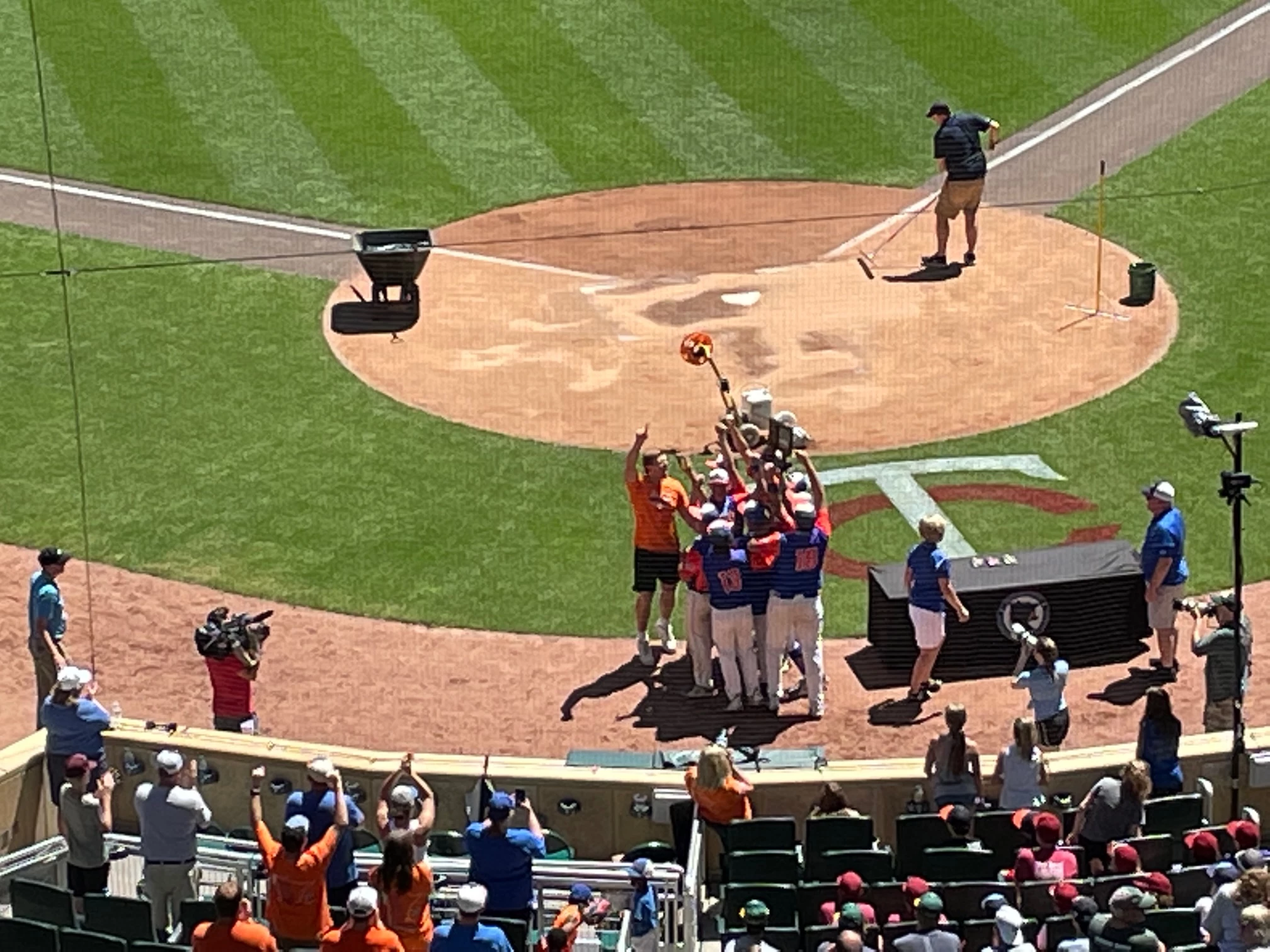 Minnesota High School Baseball Champions Crowned at Target Field