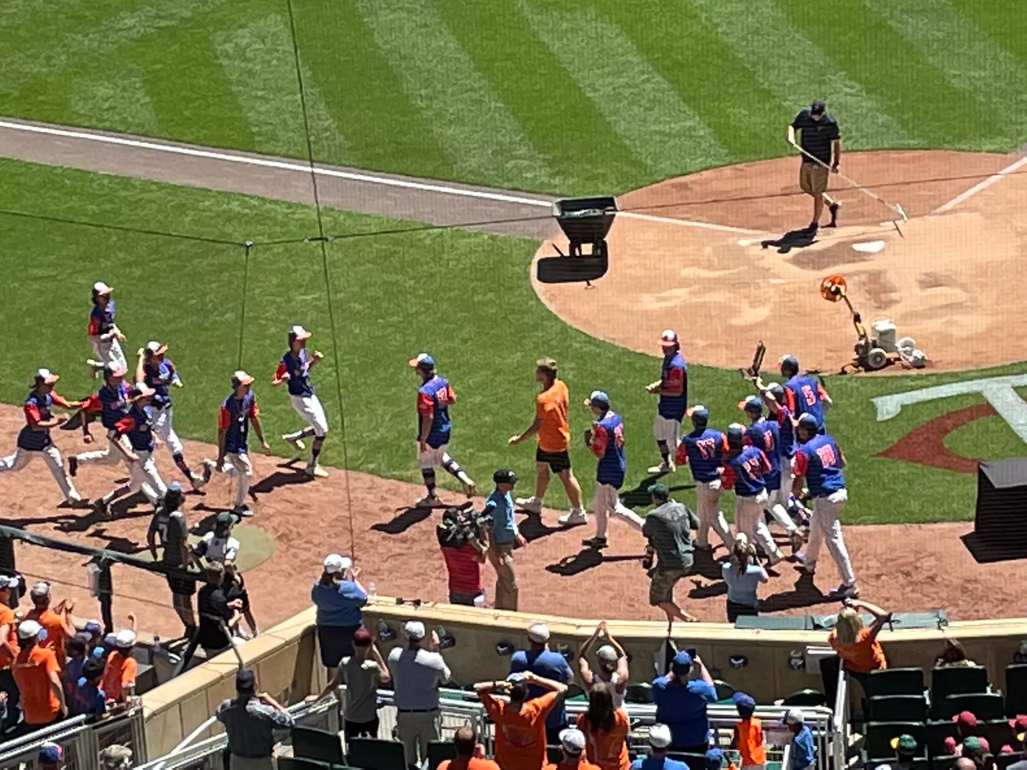 Philadelphia Phillies - Dan Baker on the field announcing for Chase Utley's  retirement celebration at Citizens Bank Park in 2019.