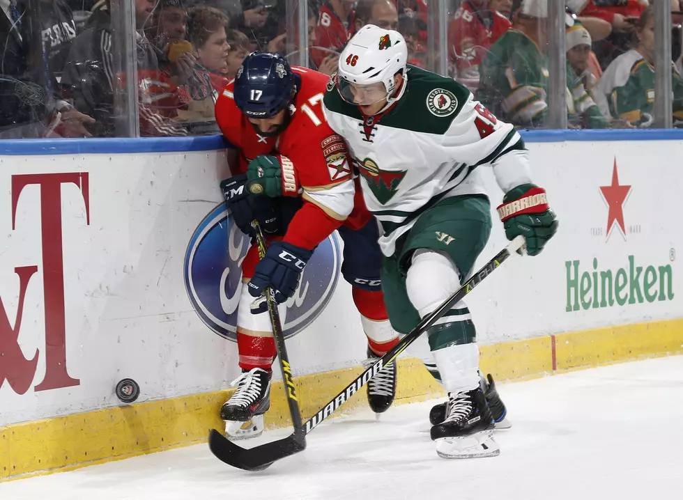 Alex Lyon Makes 29 Saves to Help Panthers Beat Wild 5-3